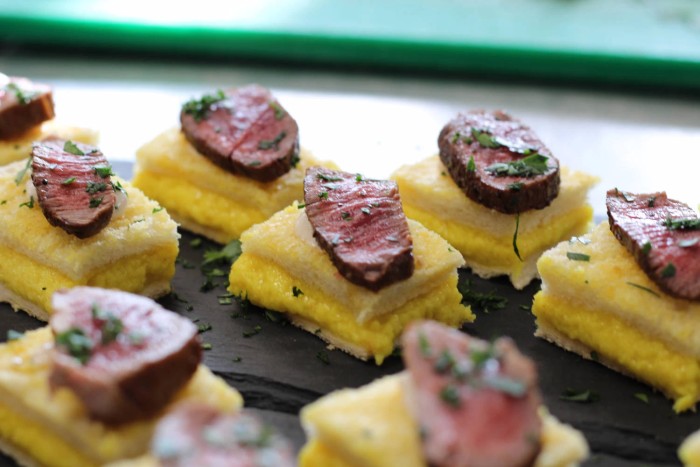 Fillet of beef toasts